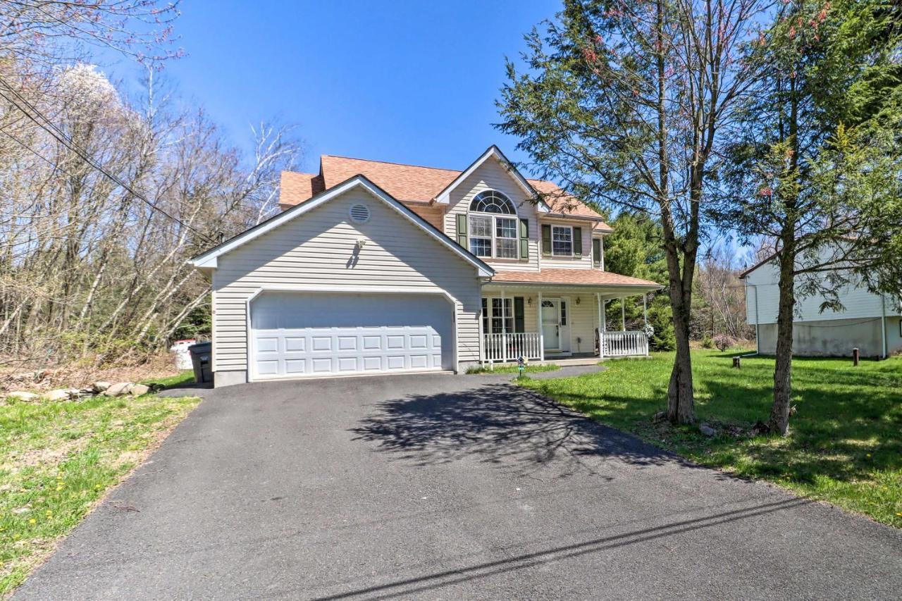 Colonial House In Quiet Area Near Camelback Resort Pocono Summit Luaran gambar